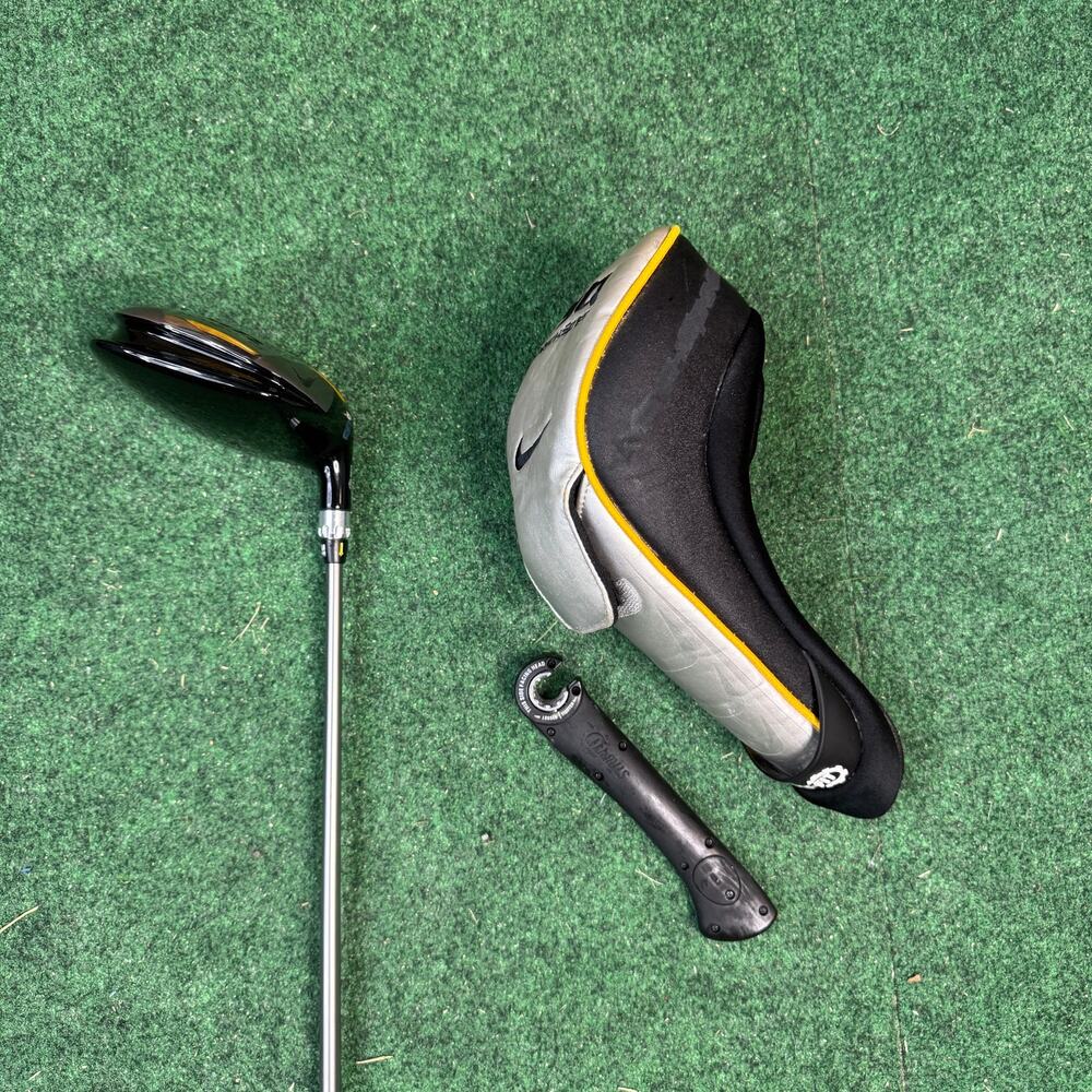 Nike SQ MachSpeed STR8-Fit 10.5° Driver 46 Inches Long RH Right Handed